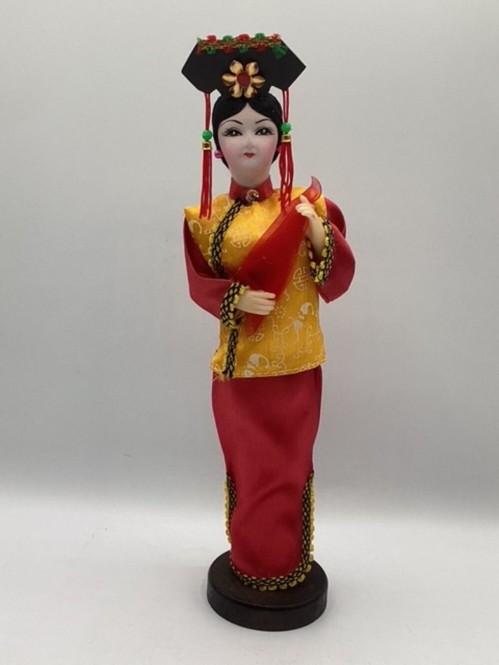 Vintage‎ 1960's-1970's Asian Geisha Doll 11"H Original Box Traditional Attire